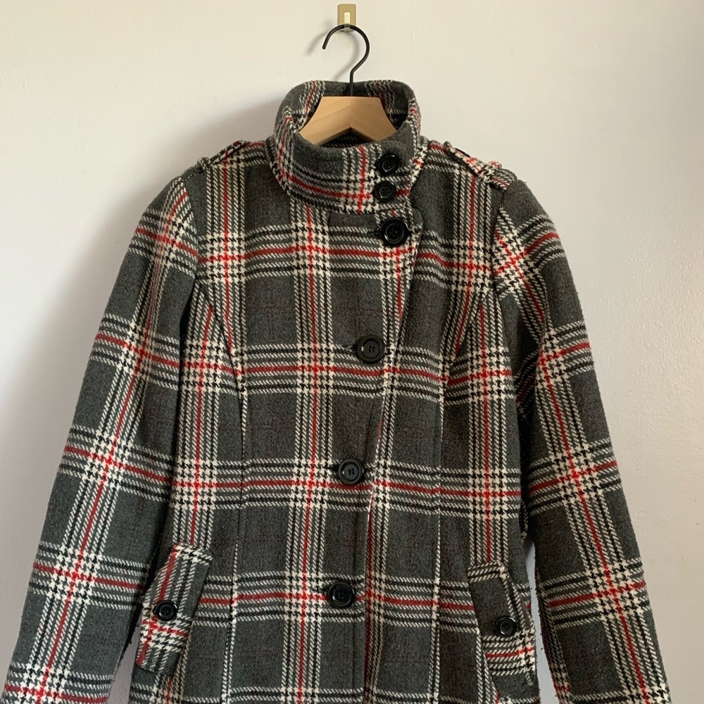 Forever 21 • Grey Plaid Coat